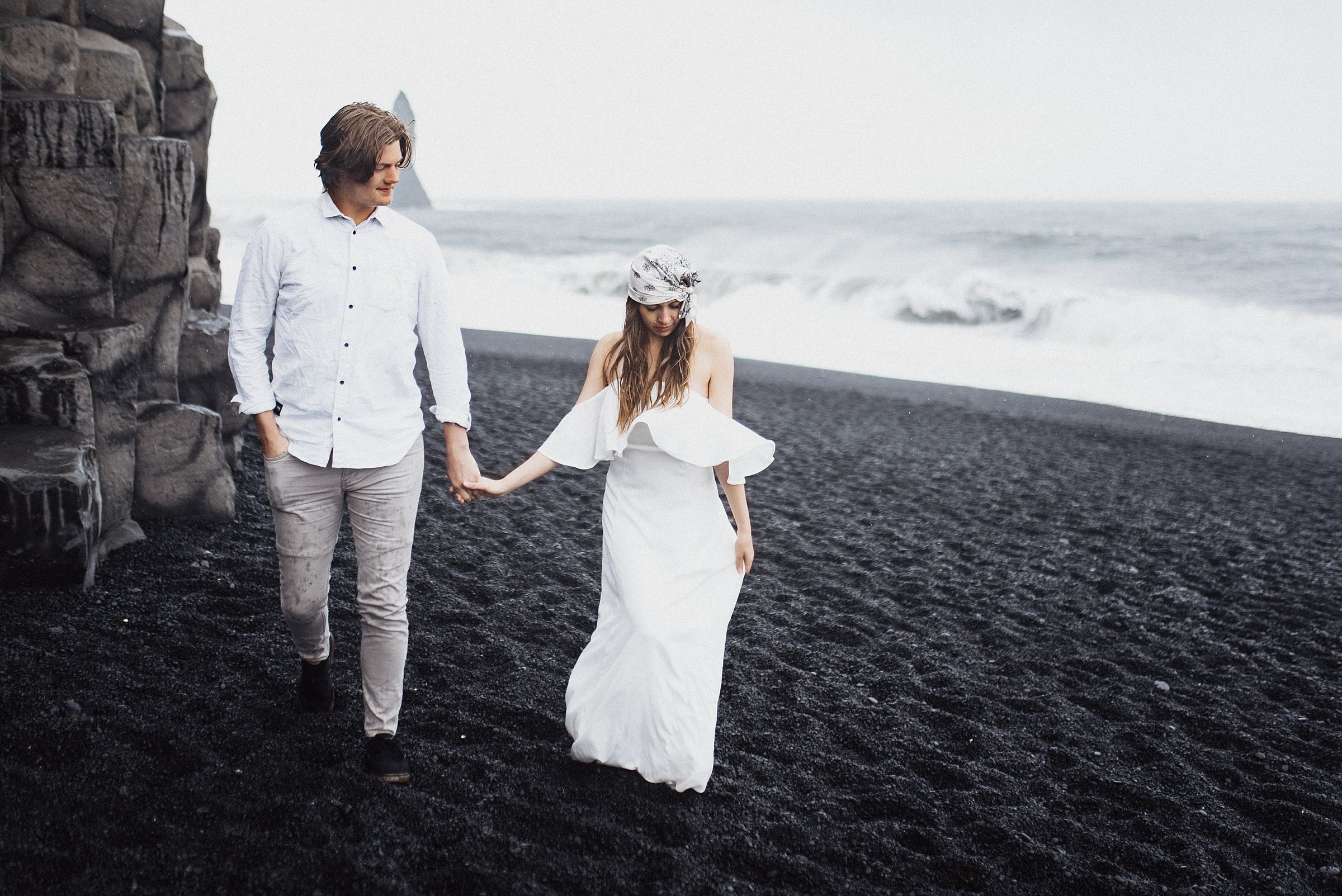 elopement at black sand beach in iceland
