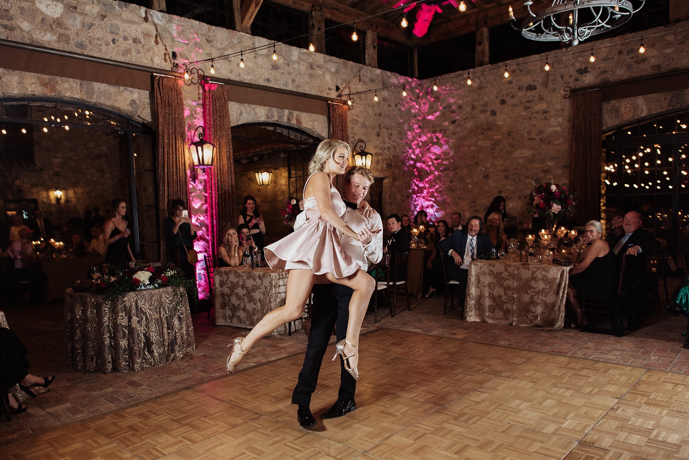 reception dancing at wedding at silverleaf club 